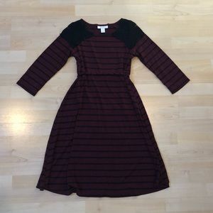 Motherhood maternity striped plum dress